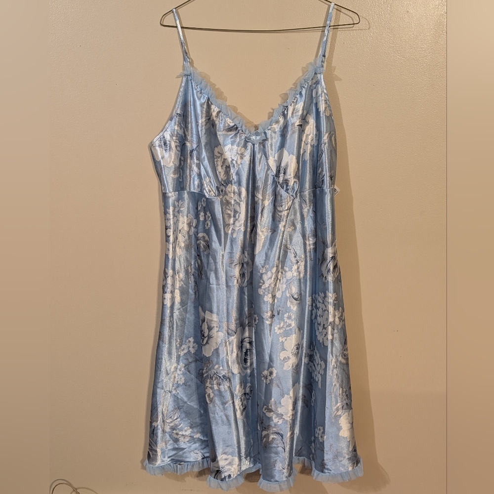 Floral Lace Trim Satin Chemise - Blue